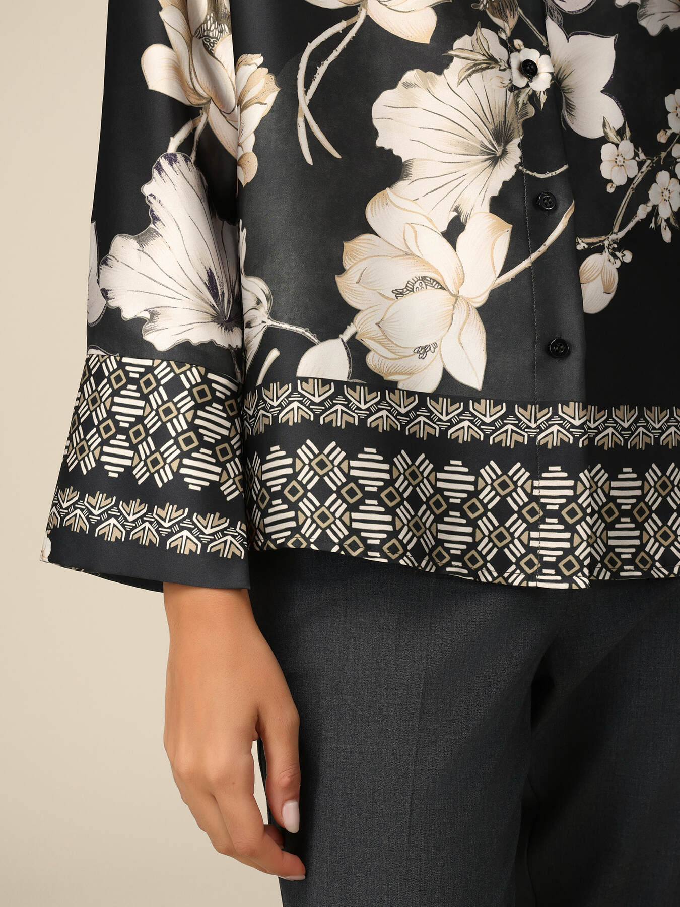 Floral satin shirt image number 2