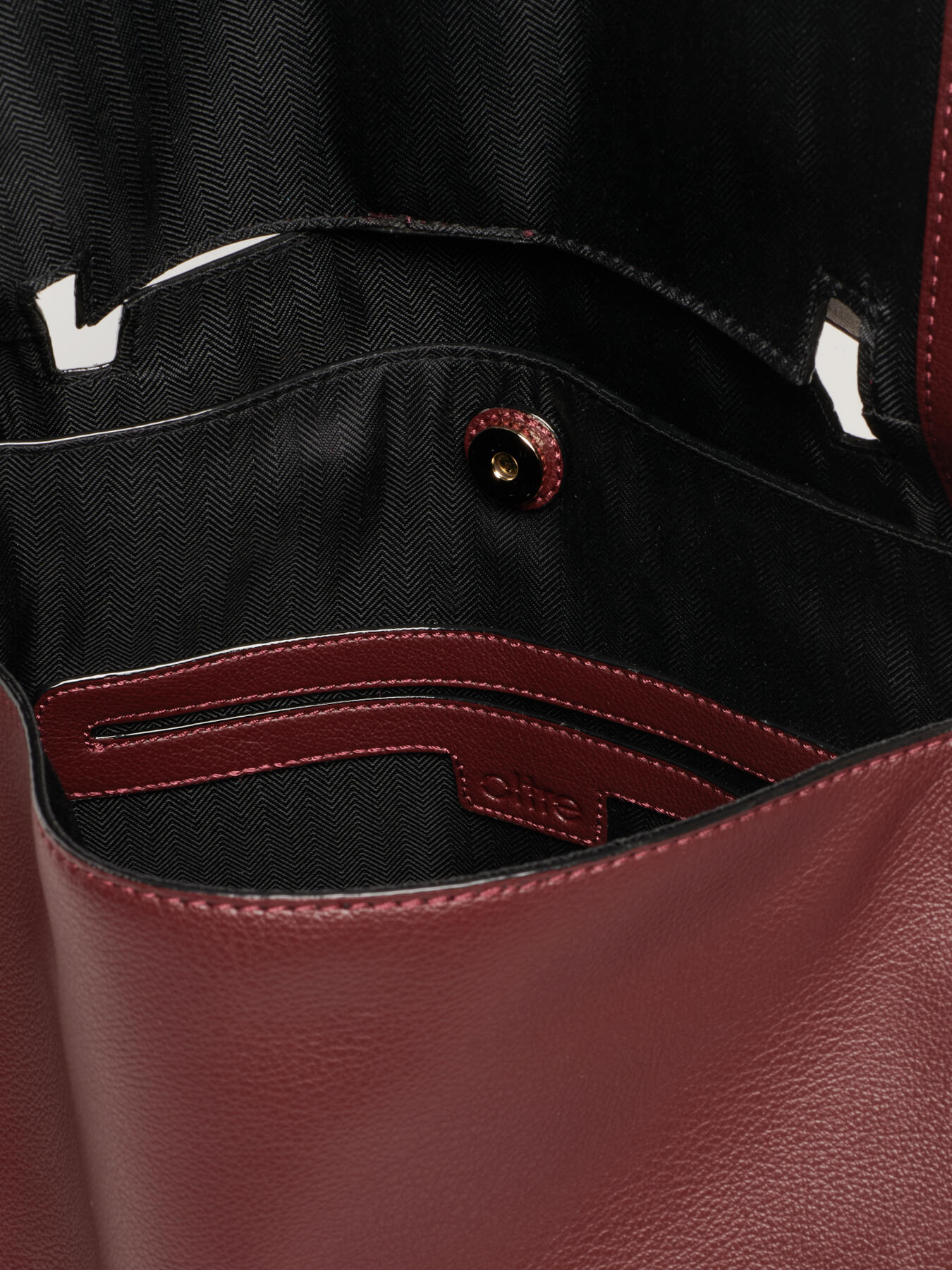 Maxi shoulder bag image number 4