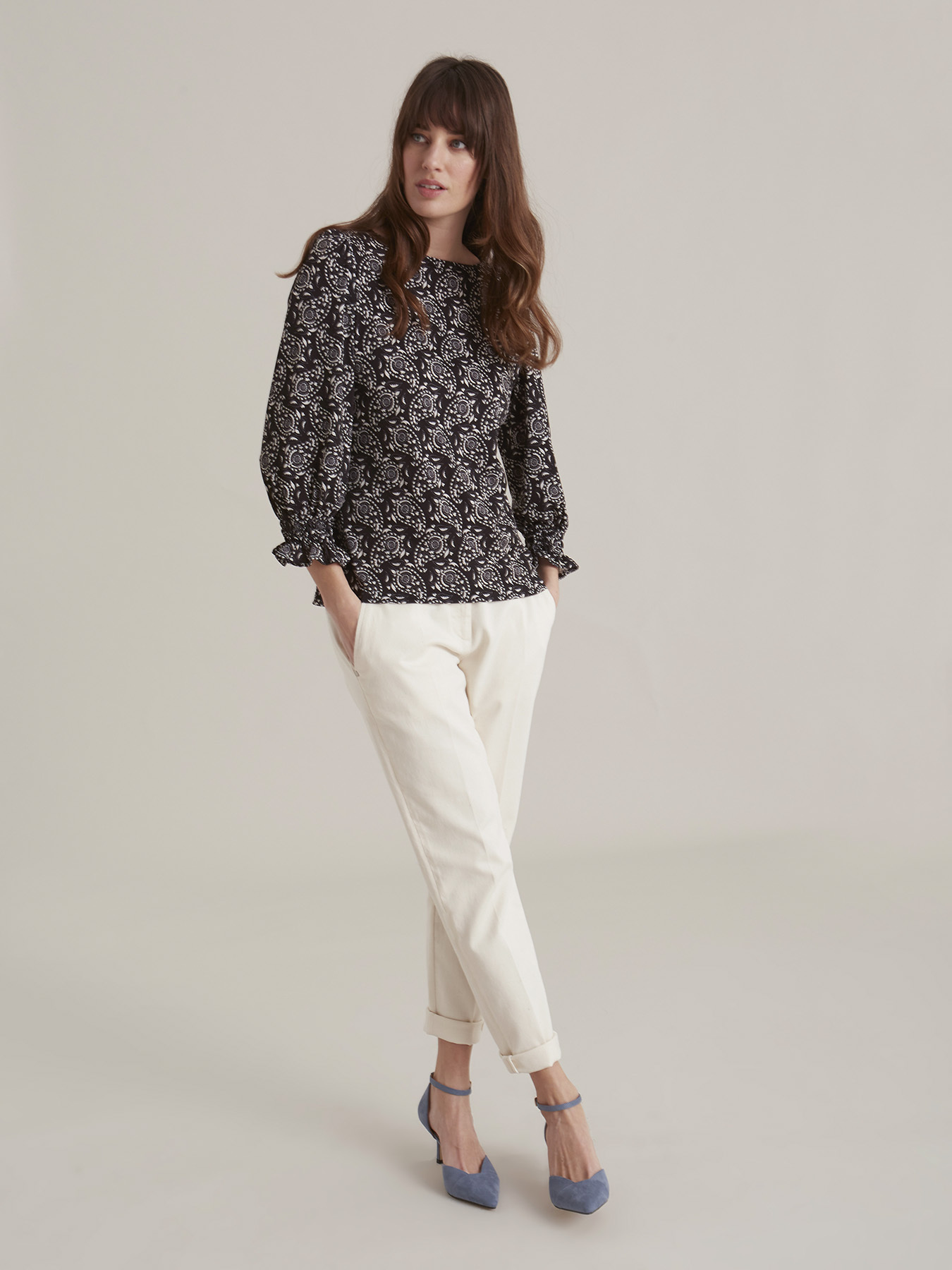 Blusa fantasia cashmere image number 1