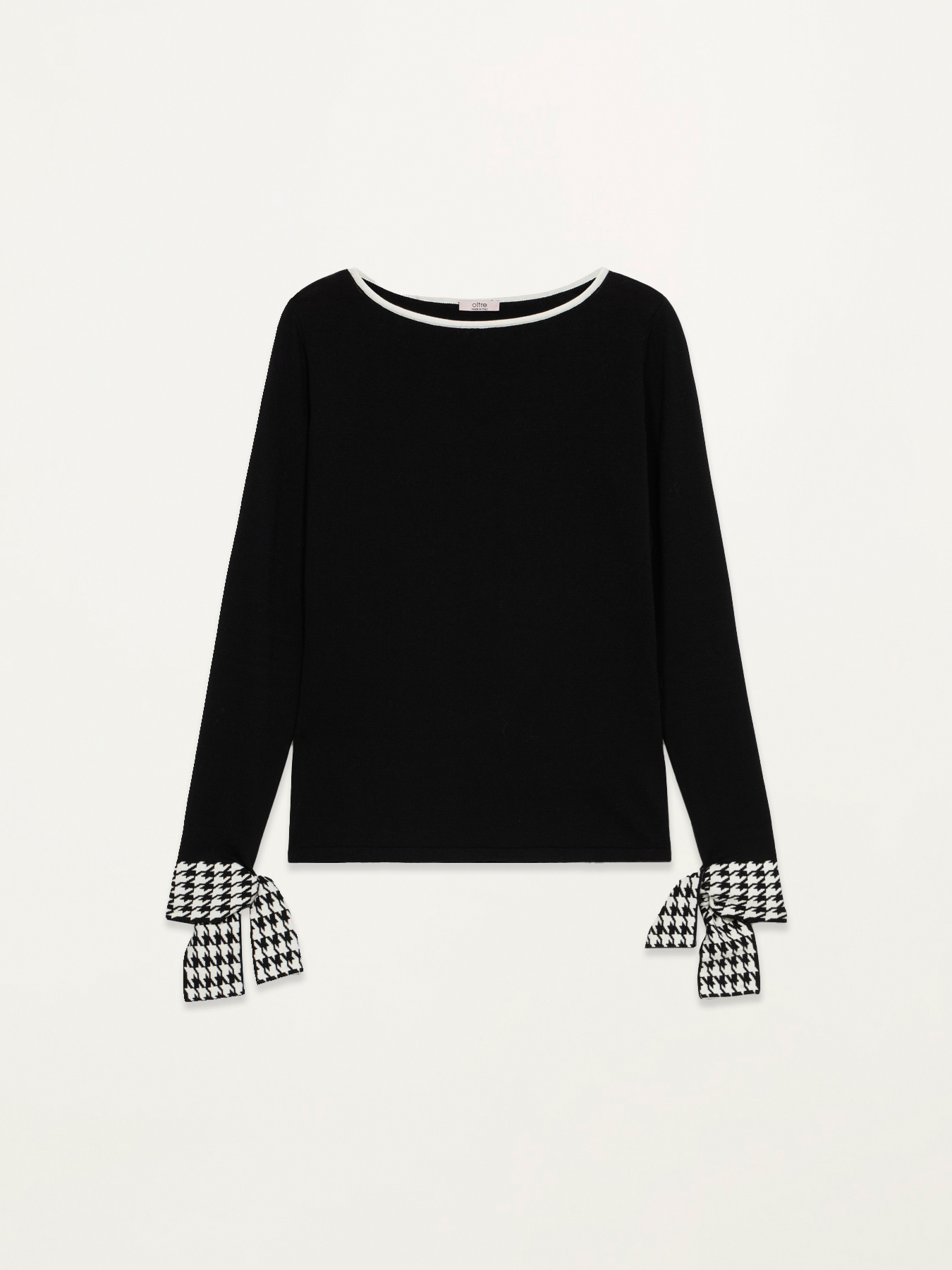 Sweater with optical cuffs image number 4