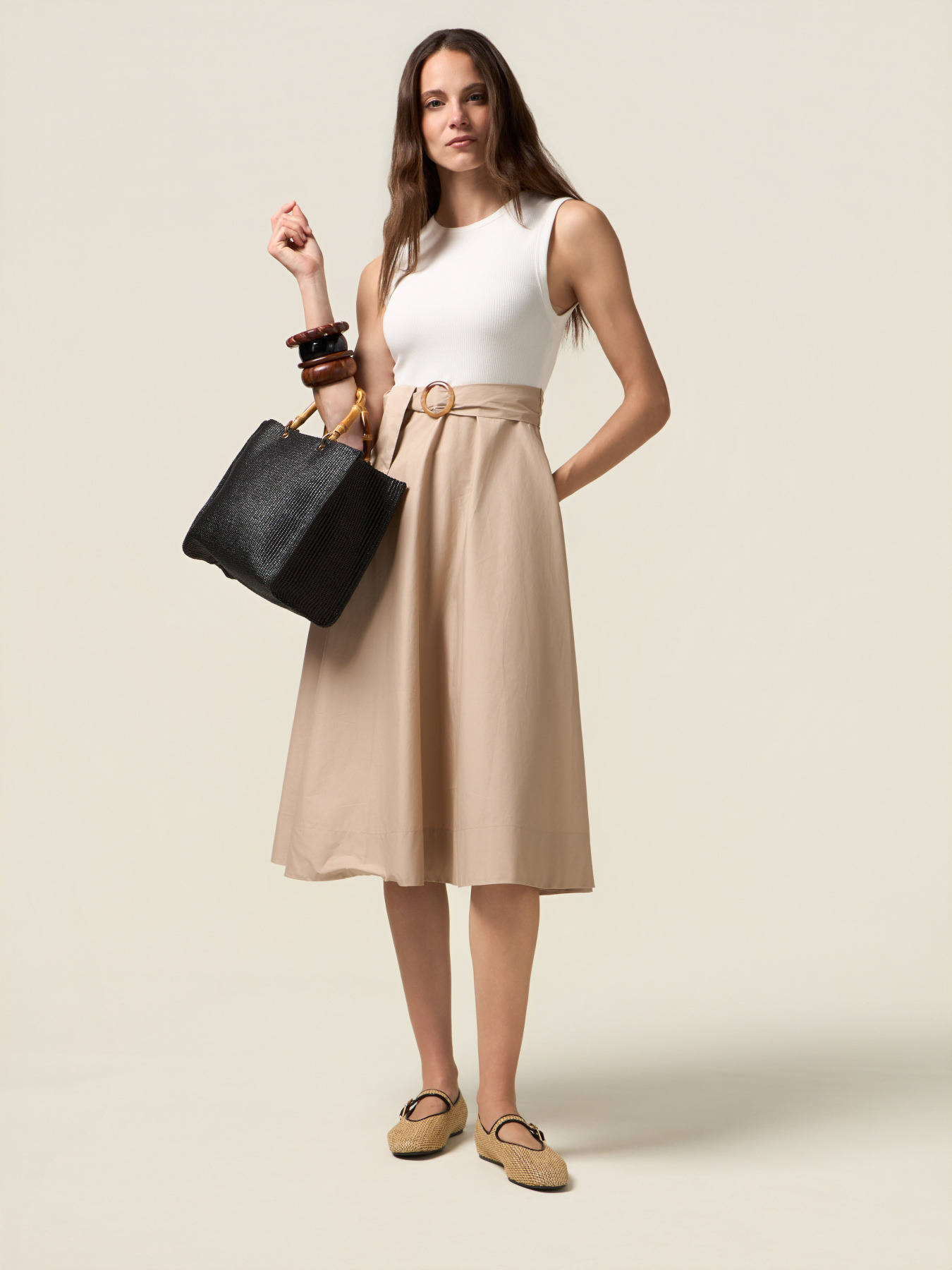 Two-tone dress with belt image number 3