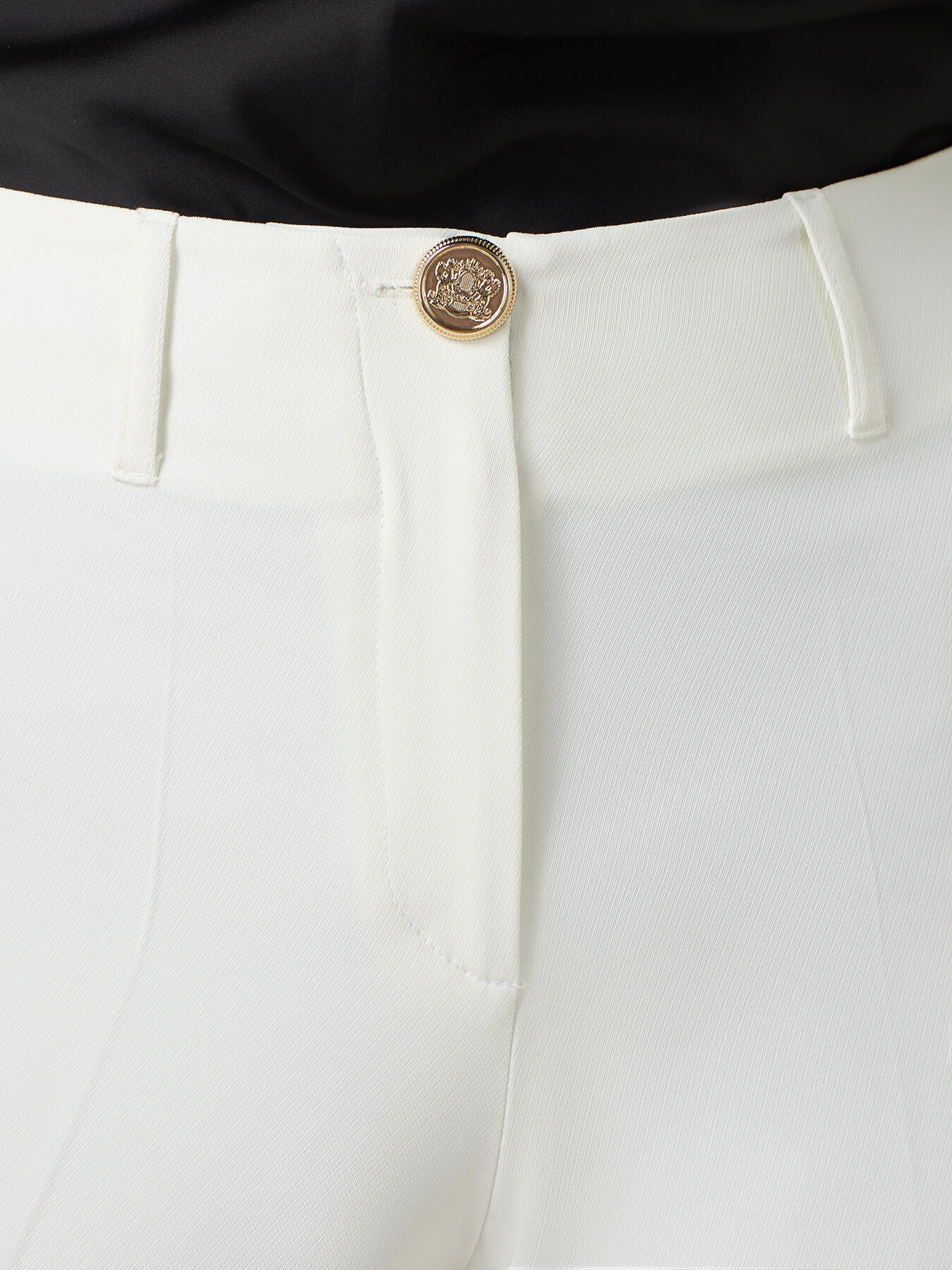 Palazzo-Hose image number 2