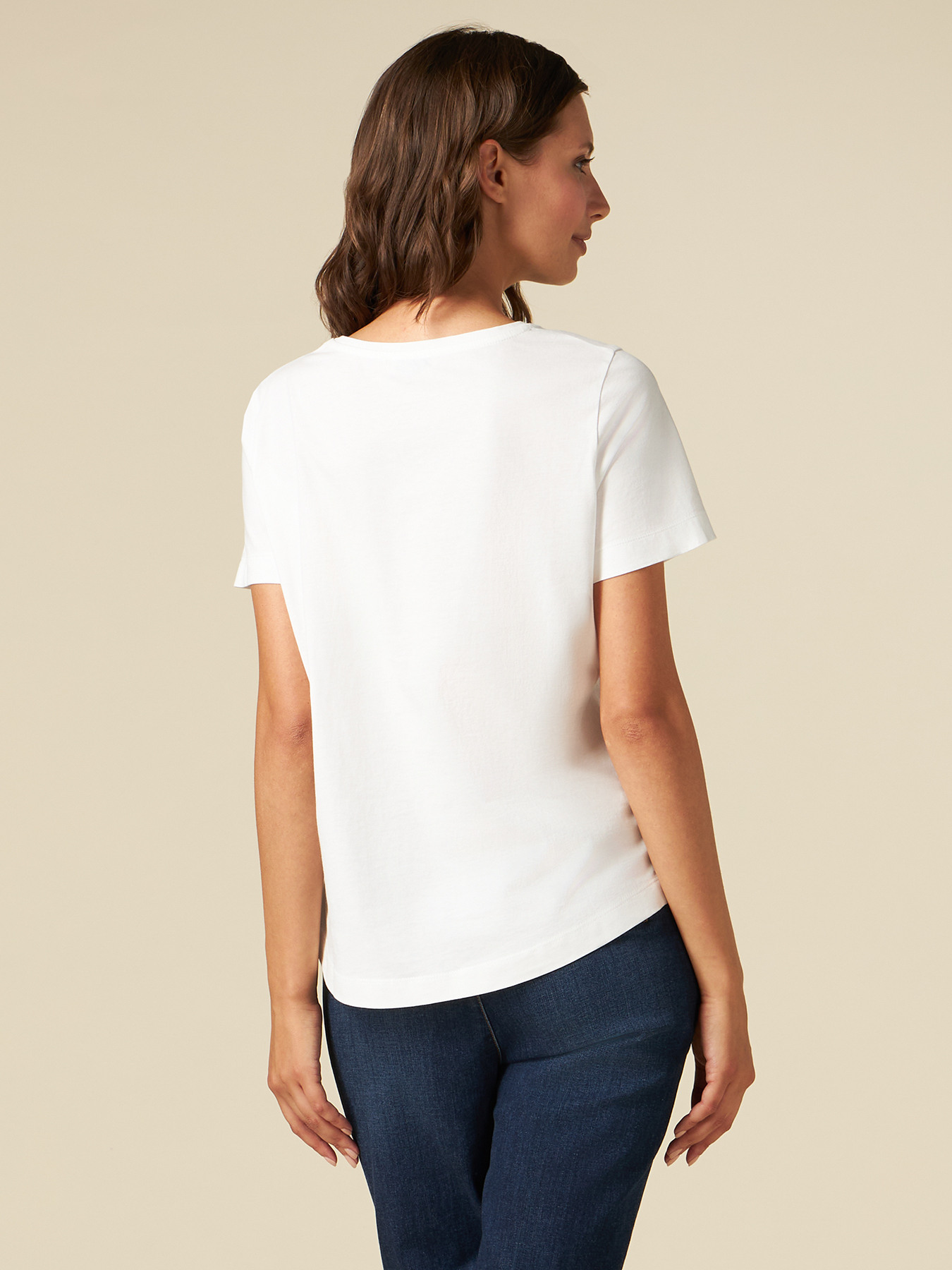 T-shirt avec broderie en paillettes image number 1