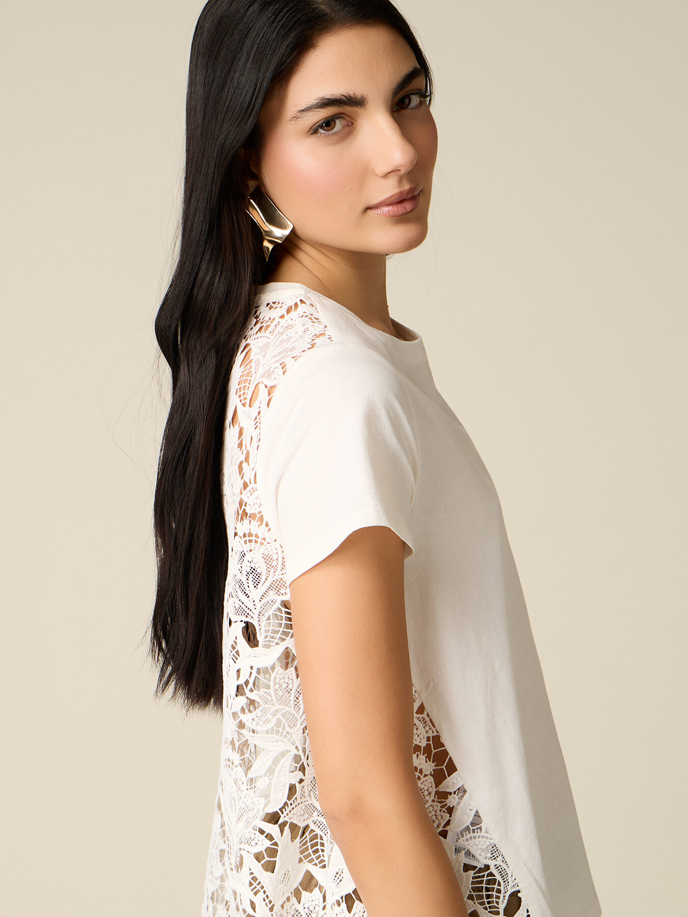 Camiseta con espalda de encaje image number 2