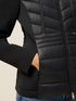 Leichte Daunenjacke mit Scuba-Details image number 2