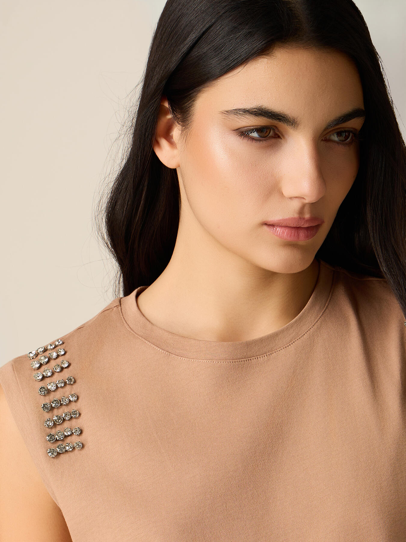 Cotton t-shirt with stone settings image number 2