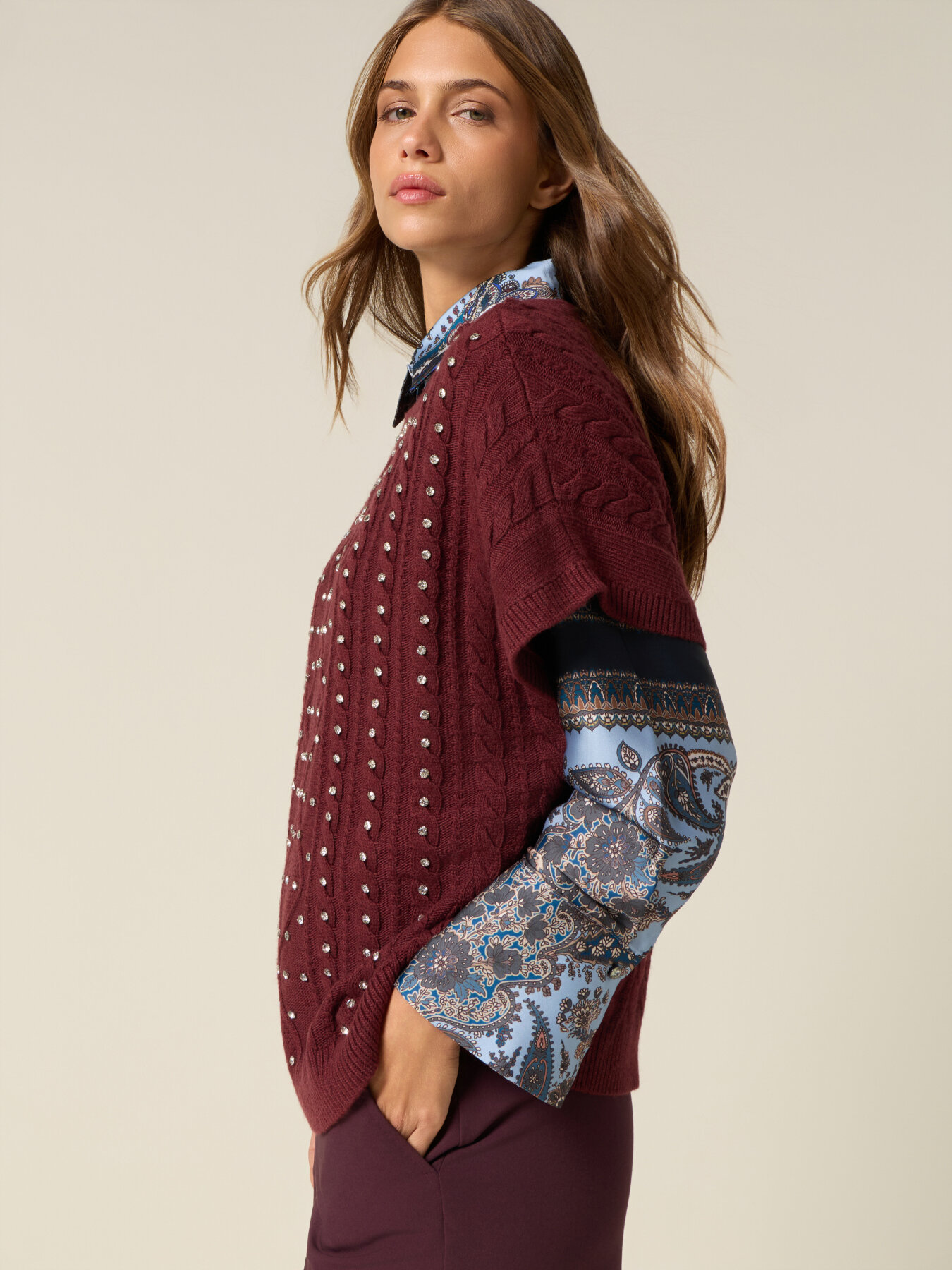 Maglia misto cashmere maniche corte con castoni image number 2