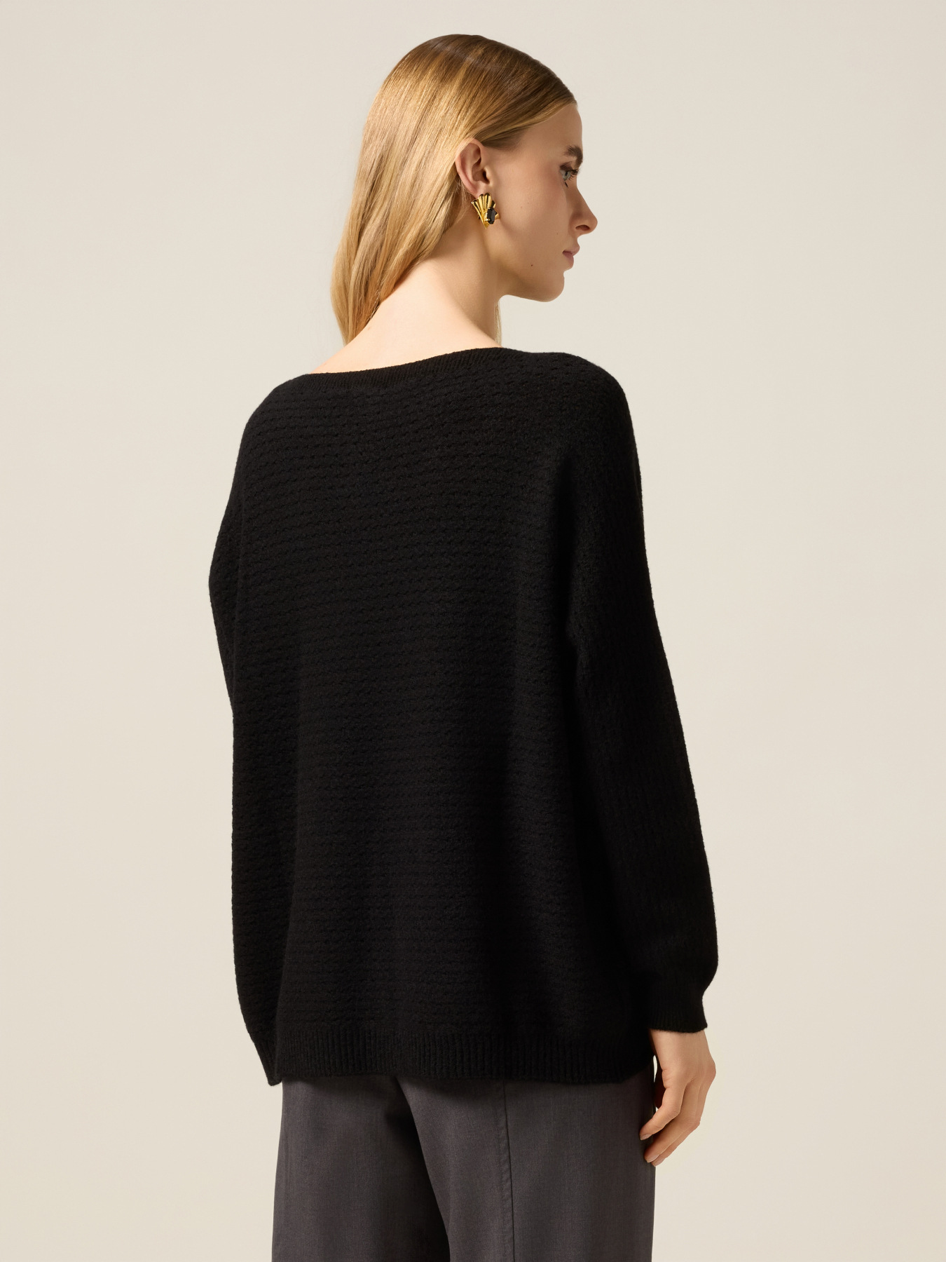 Pullover aus Viskose-Mischgewebe mit Lochstrickverarbeitung image number 1