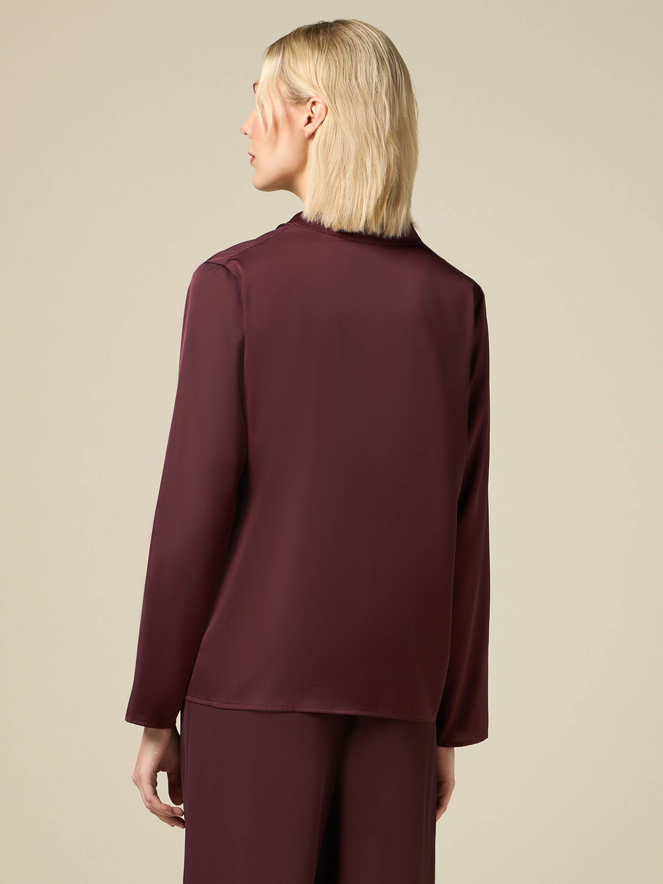 Blusa in raso con volant image number 1