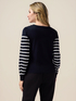 Pull ray&eacute; avec boutons m&eacute;talliques image number 1