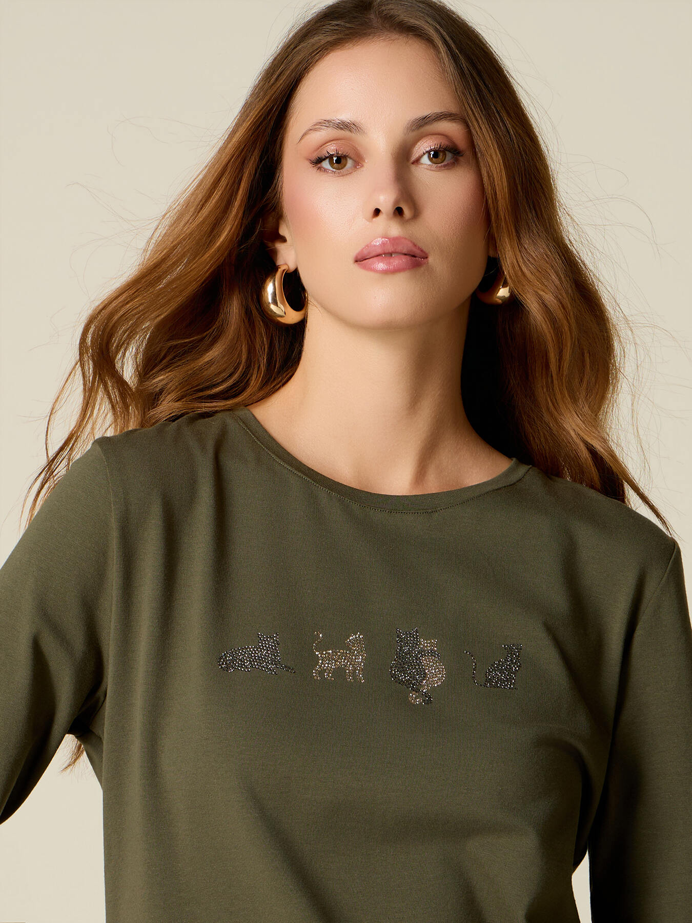 T-shirt with micro crystals image number 2