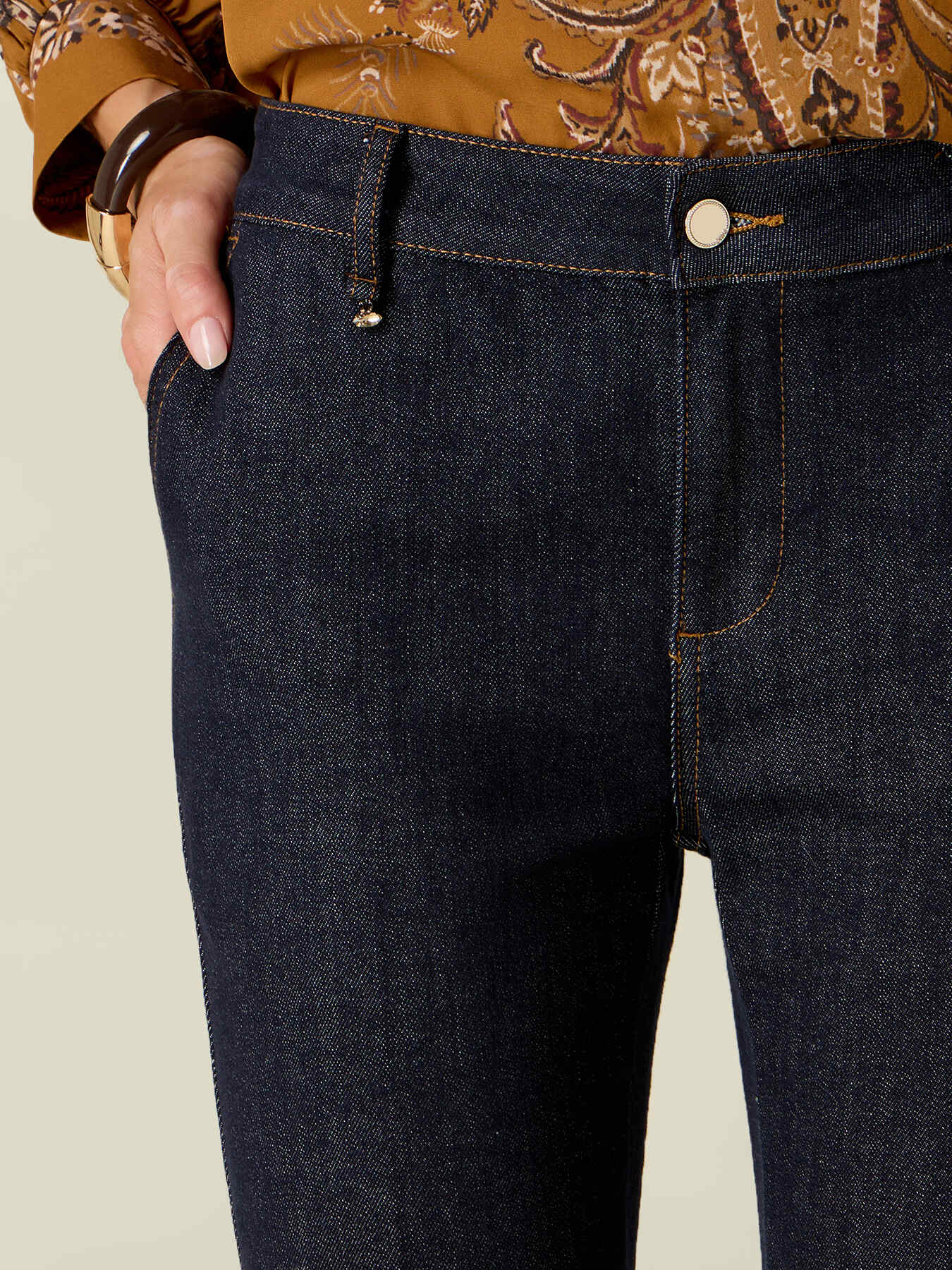 Skinny Jeans image number 2