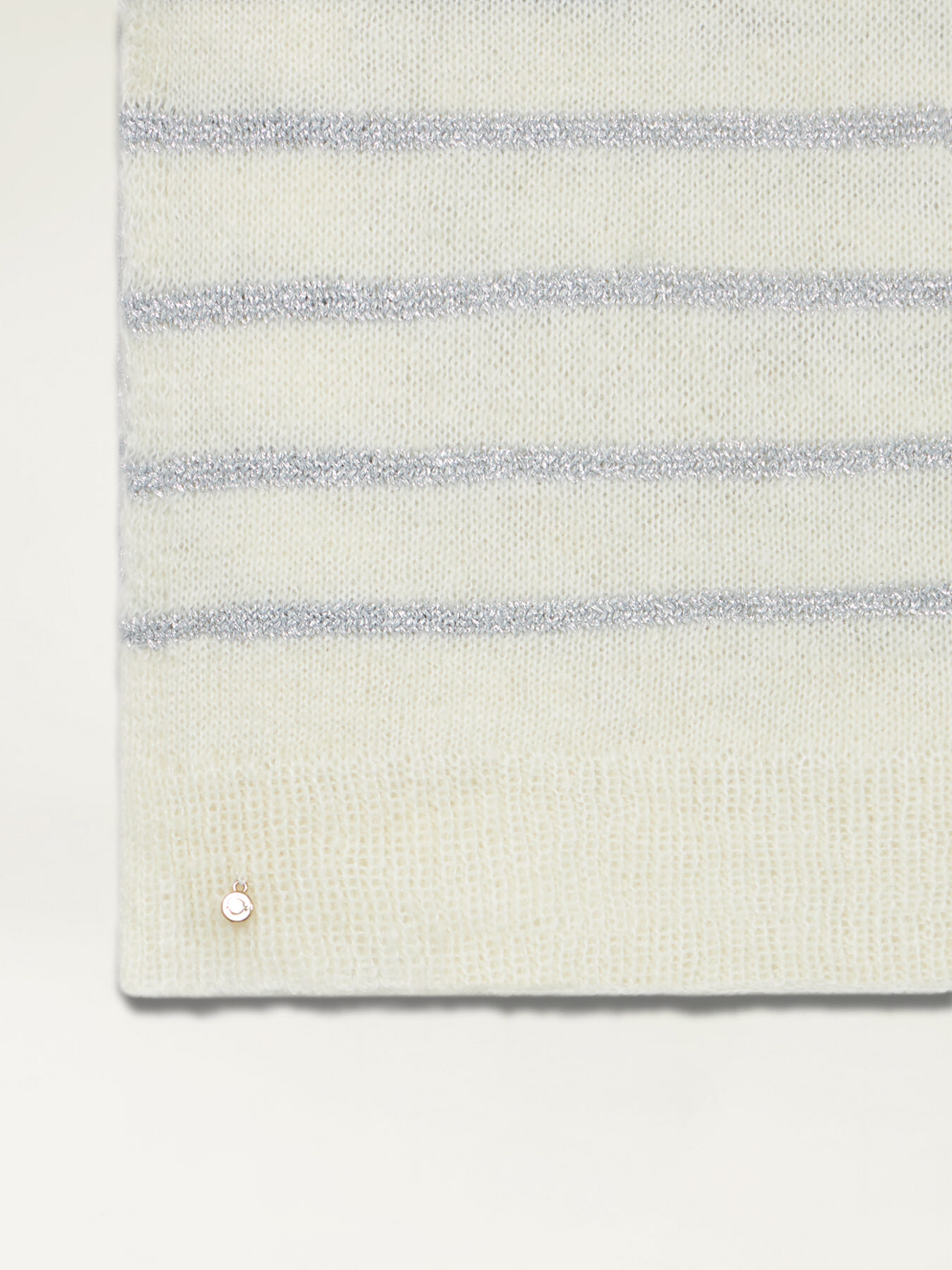 Sciarpa a righe lurex image number 2