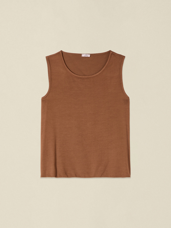Sleeveless linen blend top