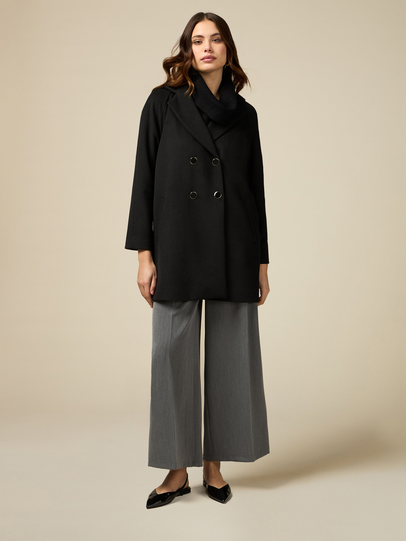 Manteau trap&egrave;ze &agrave; double boutonnage image number 0