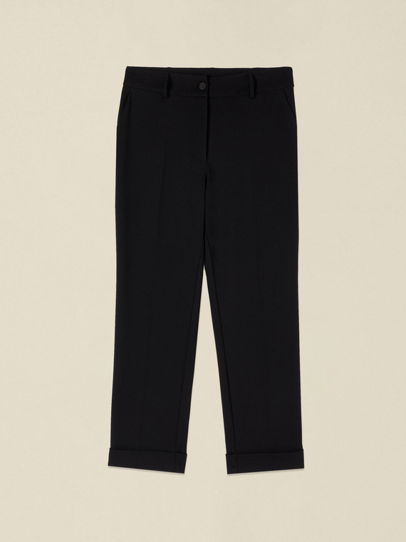Cropped pants in cr&ecirc;pe fabric