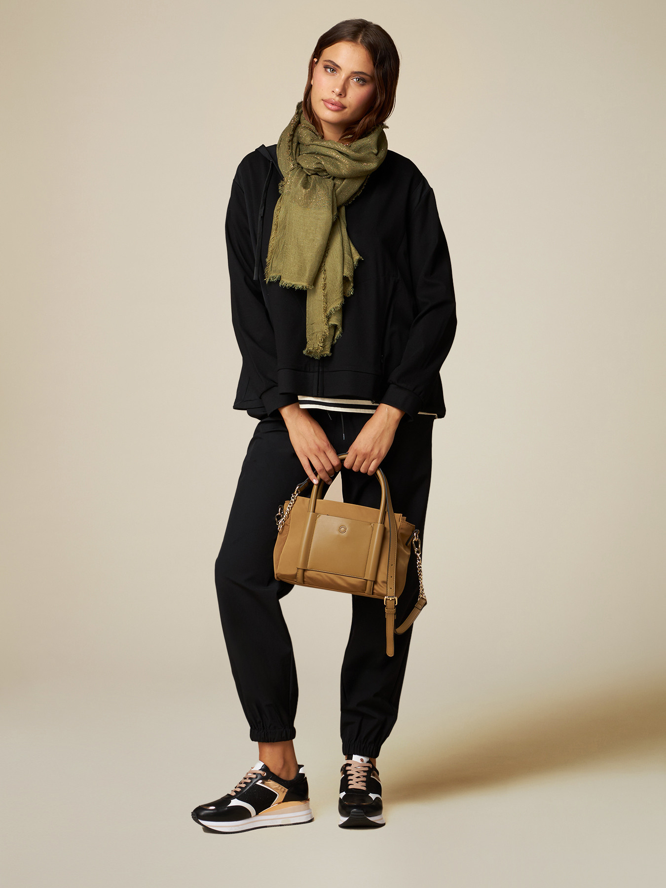 Felpa over con retro in nylon image number 3