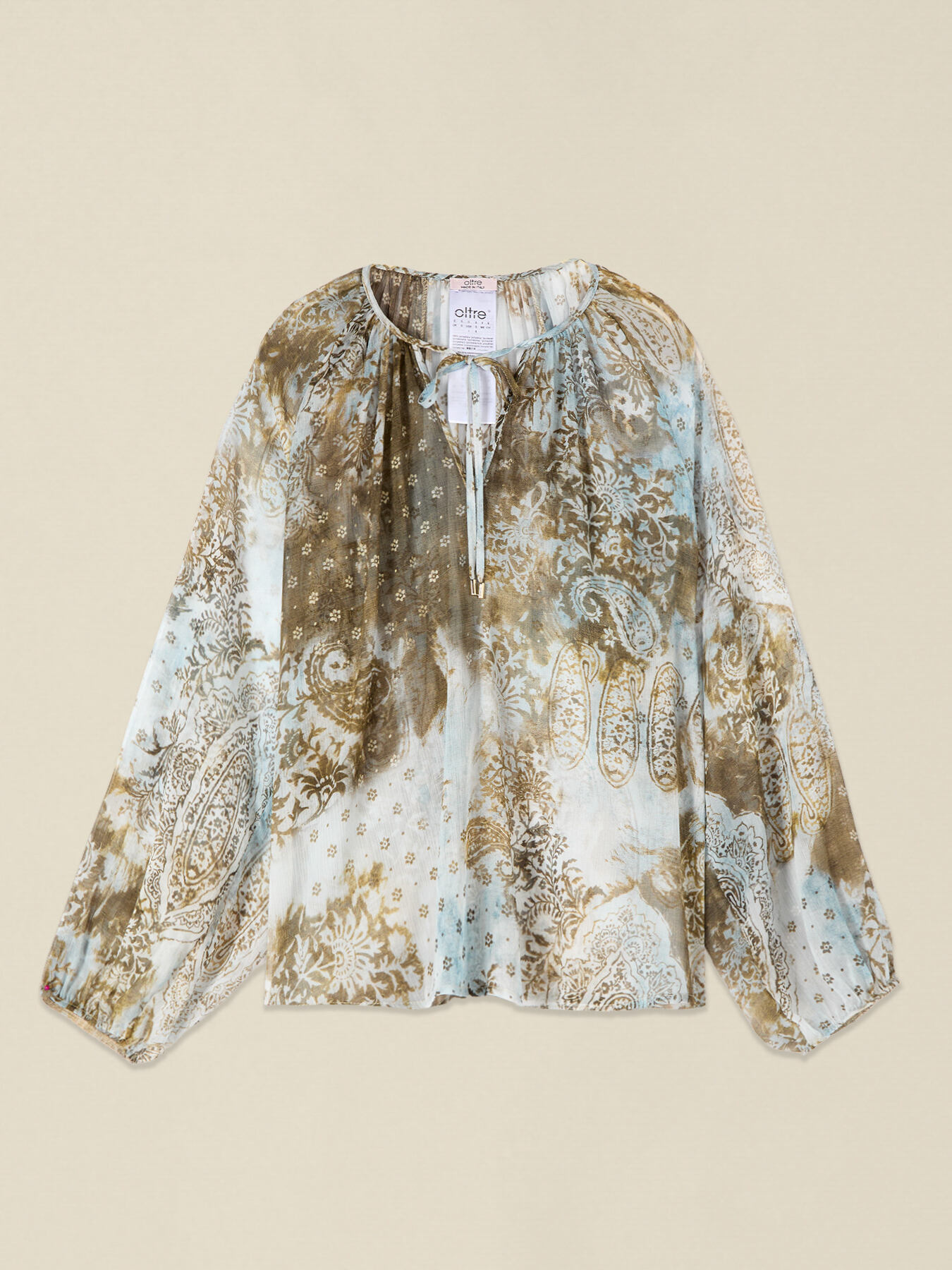 Blusa estampada con mangas largas image number 3