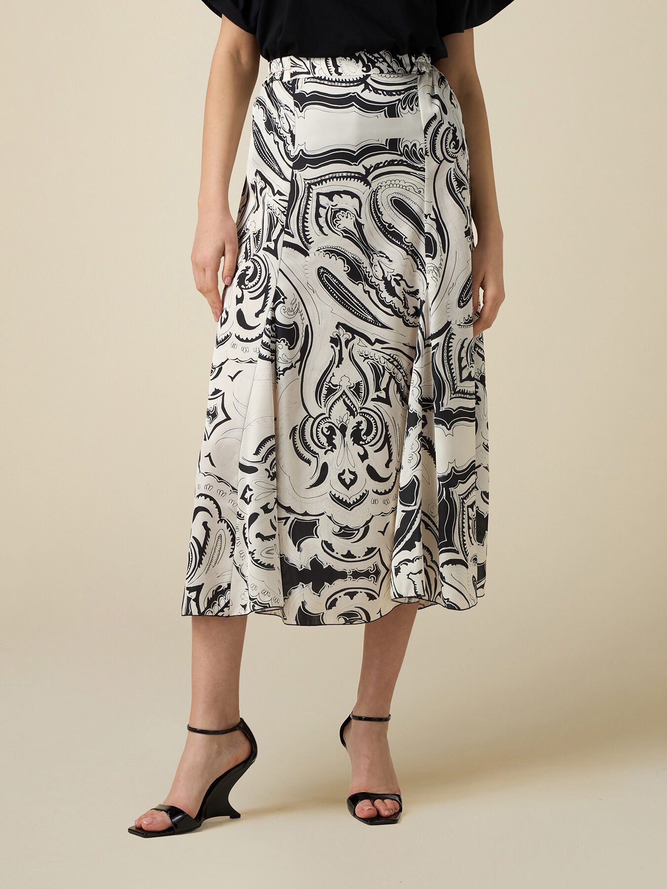 Gonna lunga in raso fantasia image number 3