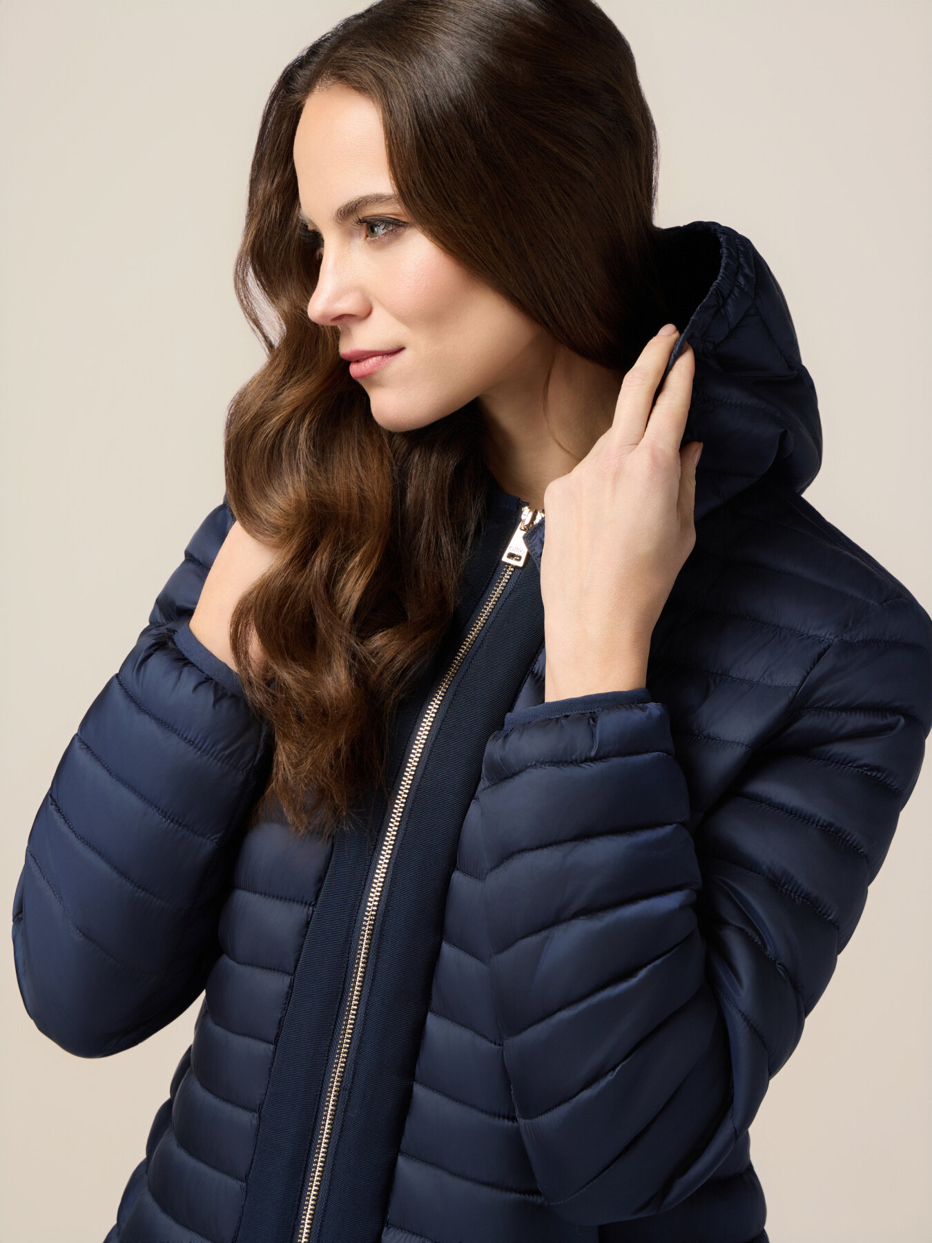 Lightweight down jacket with detachable hood image number 2