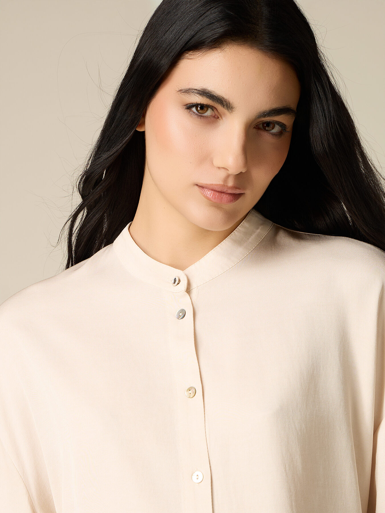 Boxy shirt with mandarin collar image number 2