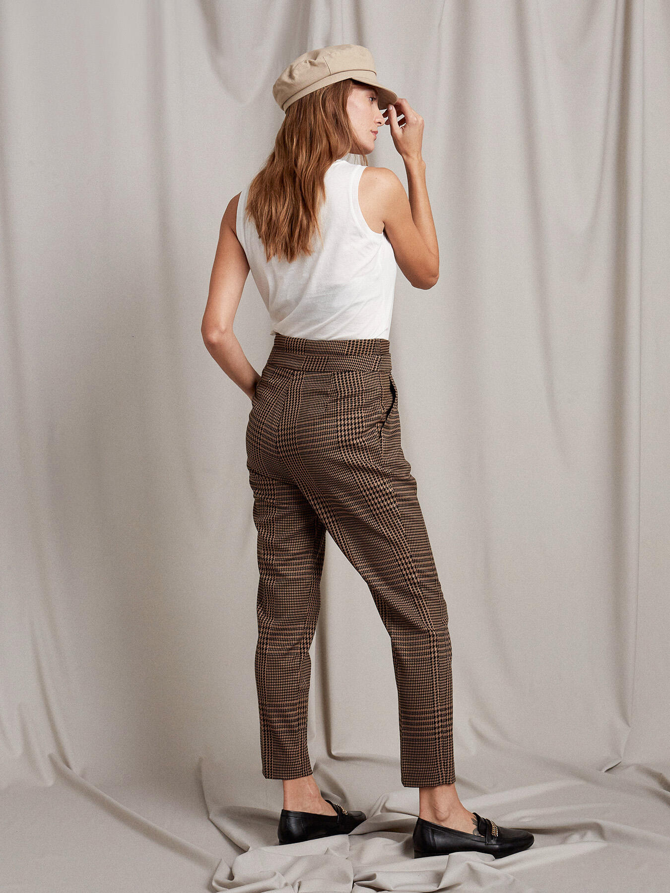 Houndstooth trousers image number 1