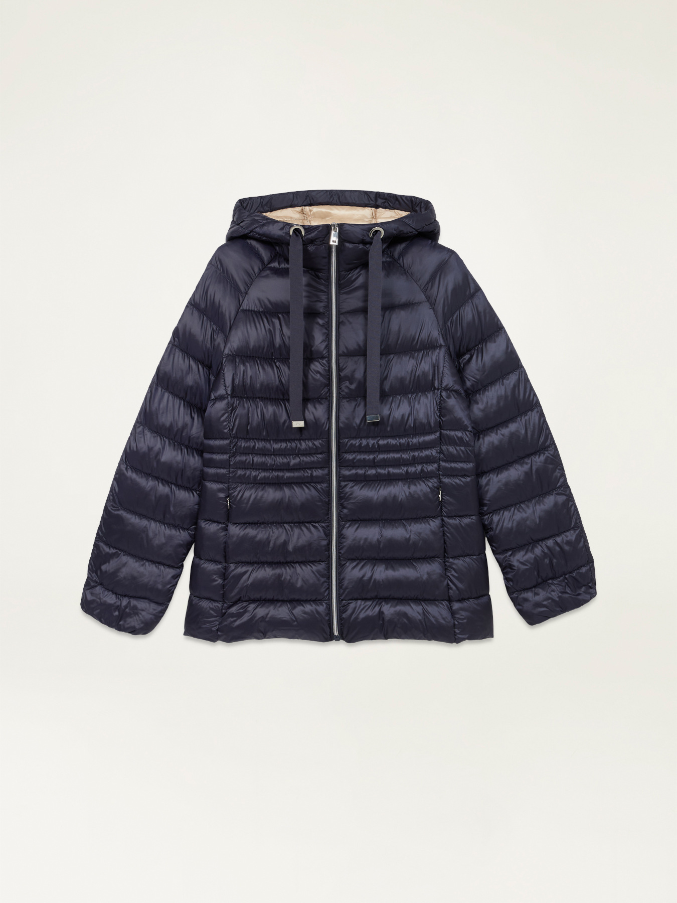 Plum&iacute;fero ligero de fibras recicladas image number 3