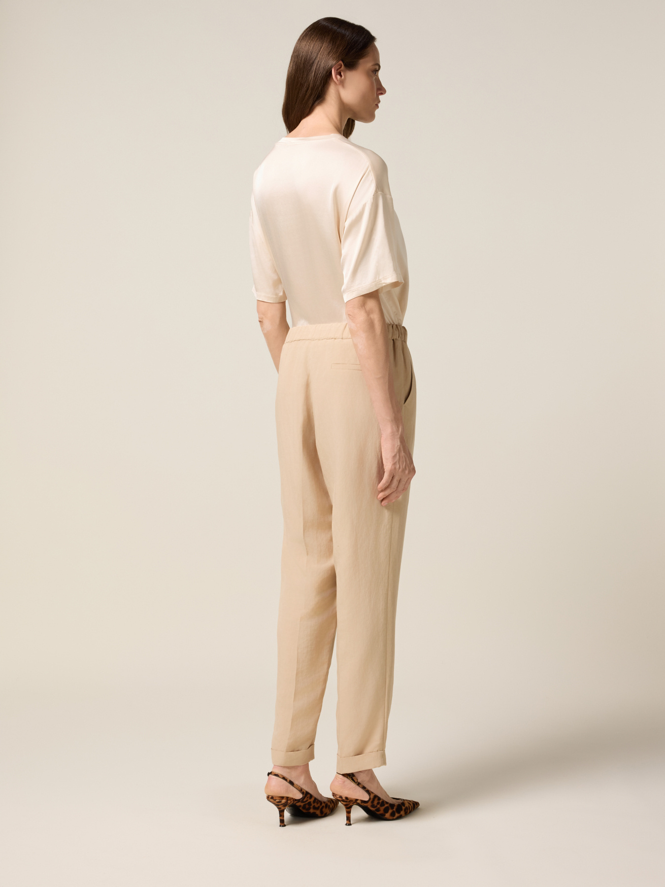 Linen blend chinos image number 1