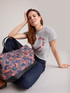 Gemusterte gro&szlig;e Shopper Bag image number 0
