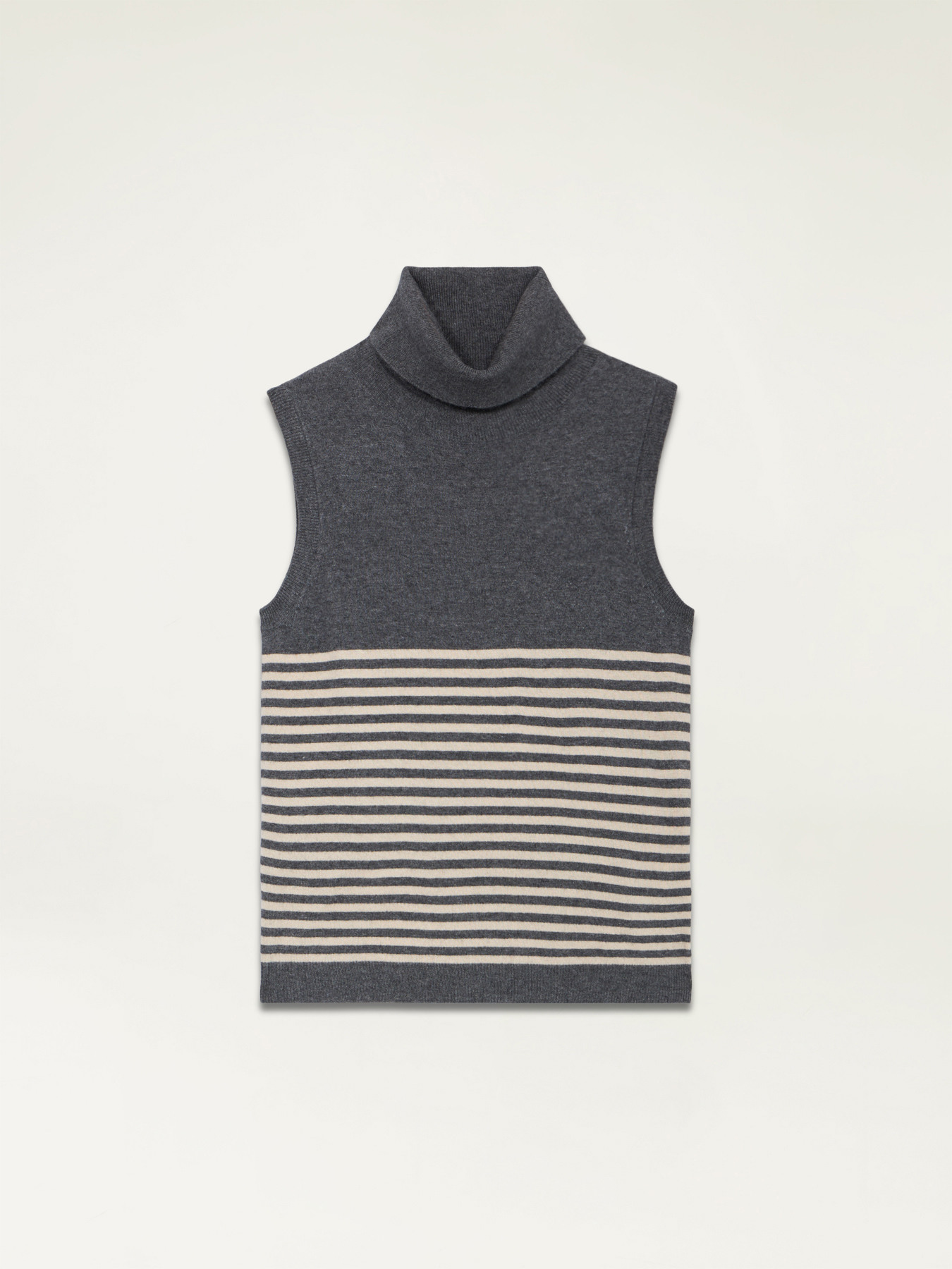 Jersey de cuello alto sin mangas image number 3