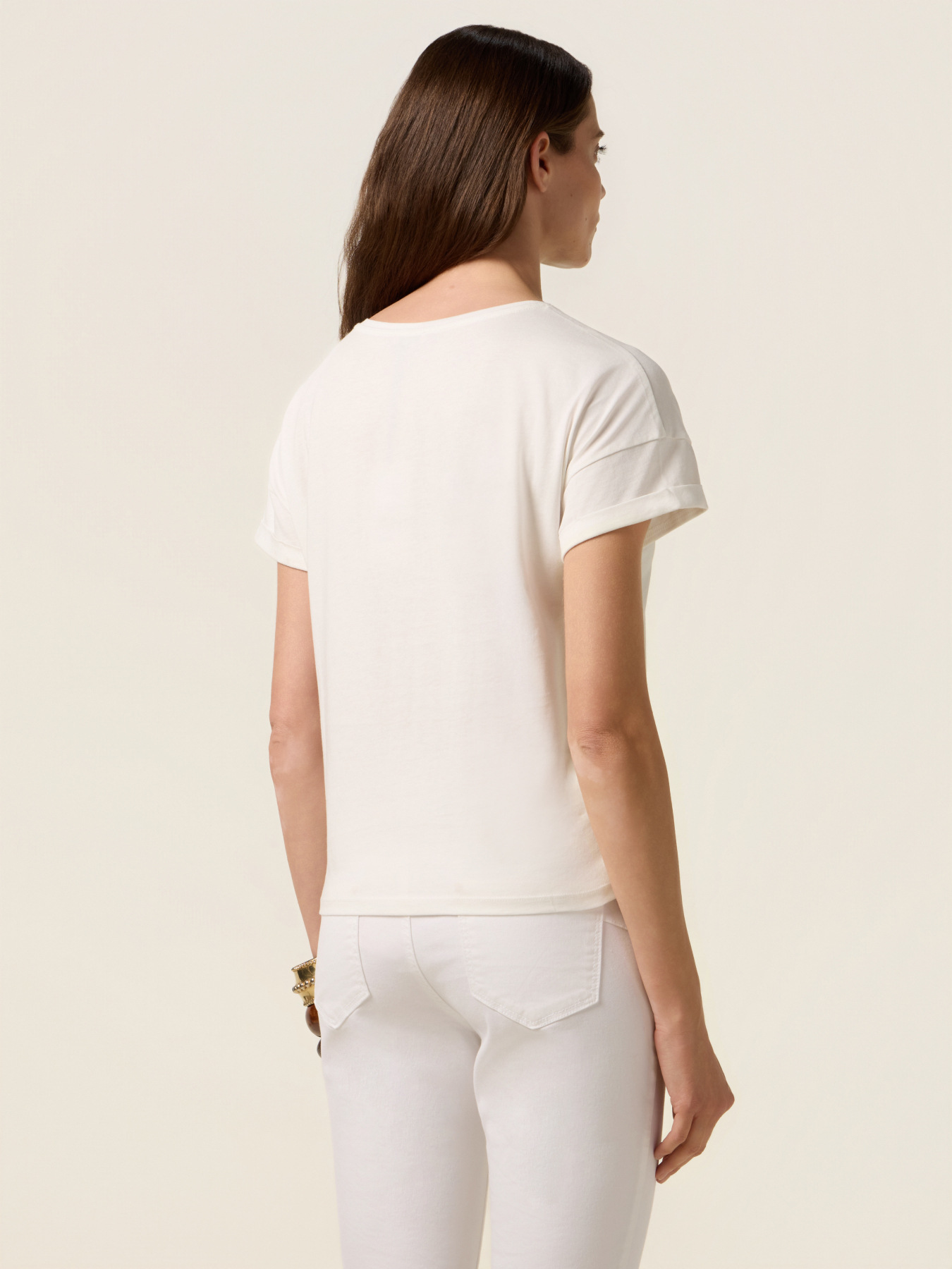 T-shirt brod&eacute; image number 1