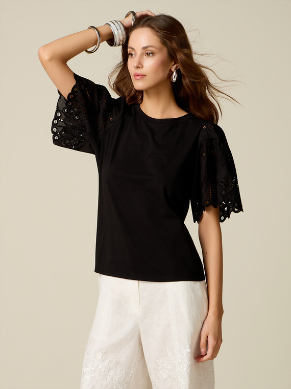 T-shirt with broderie anglaise sleeves