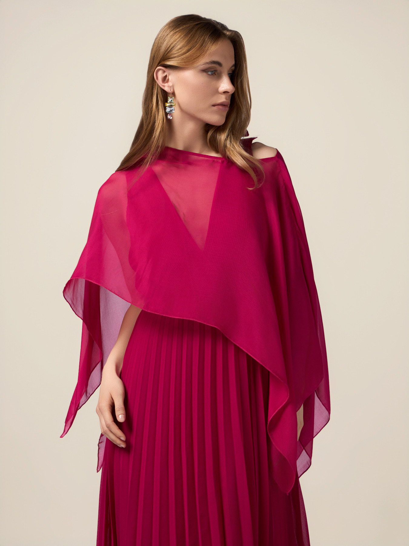 Coprispalle in chiffon misto seta image number 0