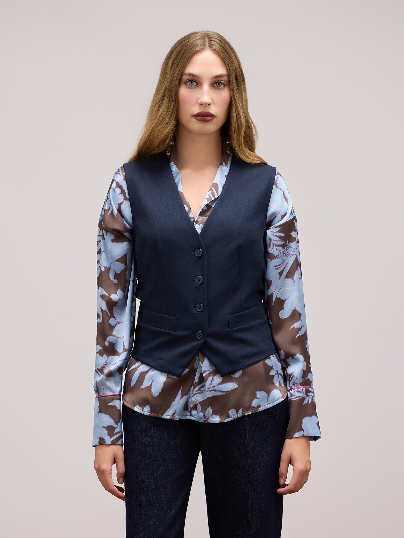 Weste mit Kn&ouml;pfen image number 1