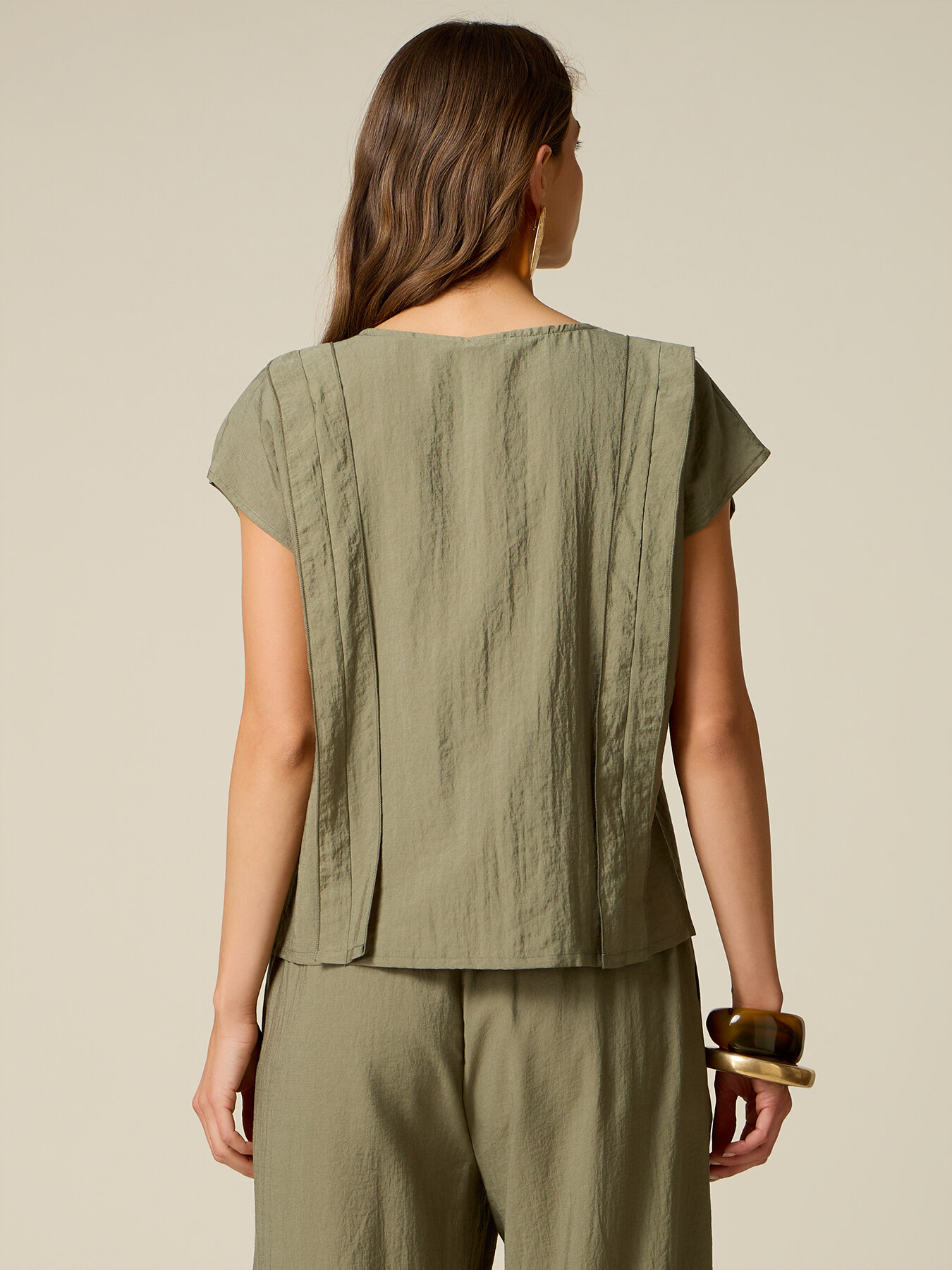 Blouse with short kimono sleeves image number 1