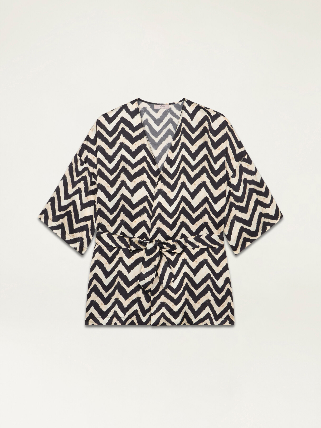 Kimono aus gemustertem Viskose-Satin image number 4