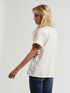 T-shirt con catene gioiello image number 2