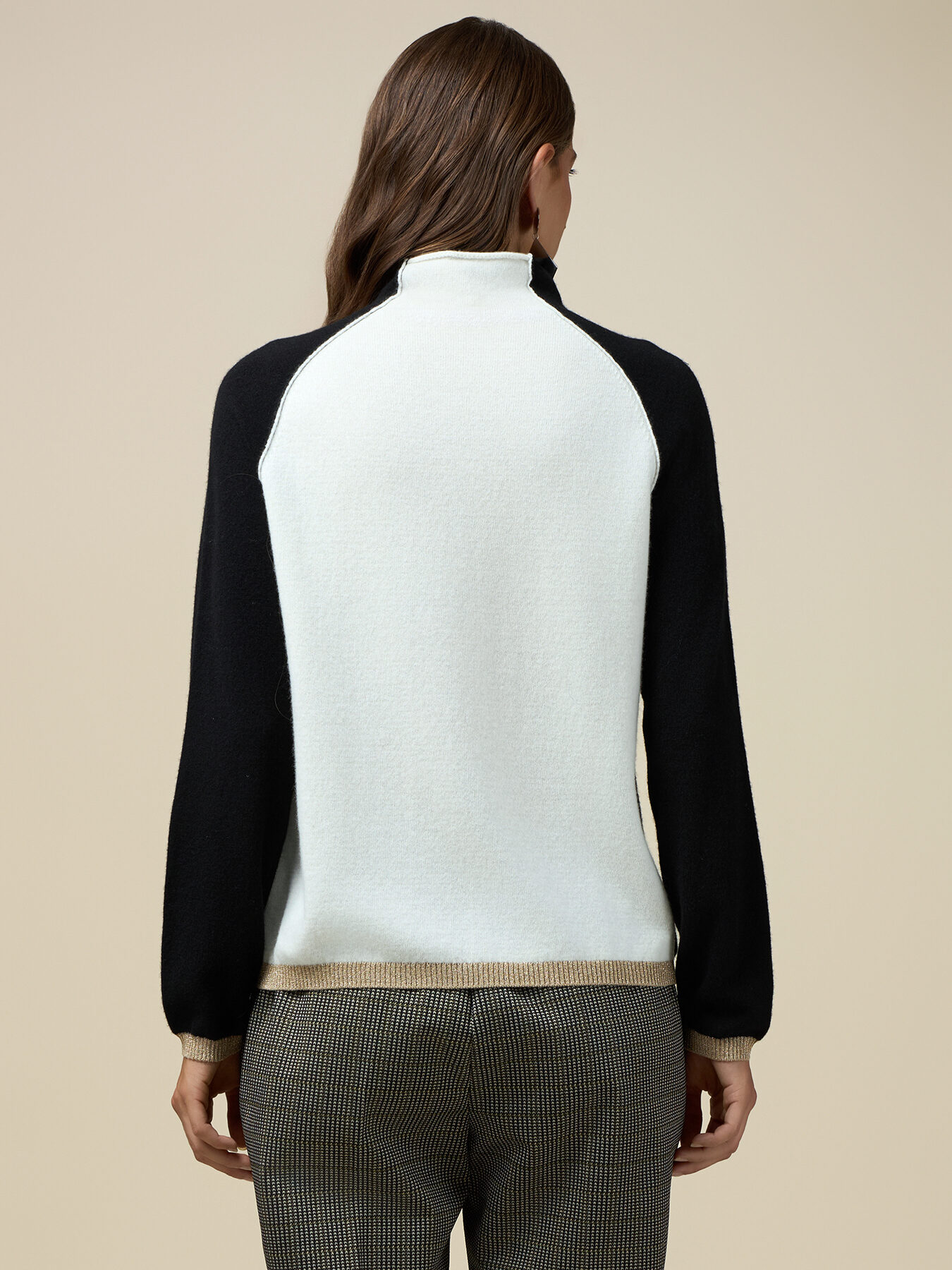 Zweifarbiger Pullover 100 % Wolle image number 1