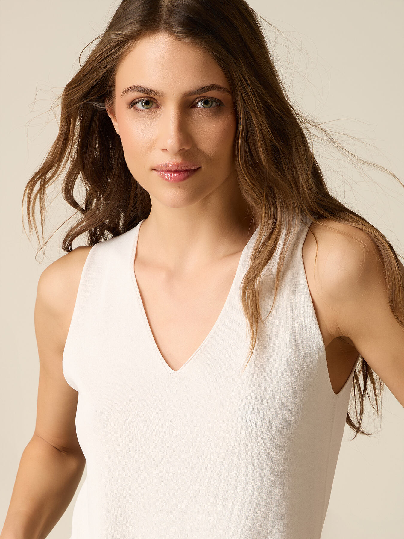 Seamless knit top image number 2