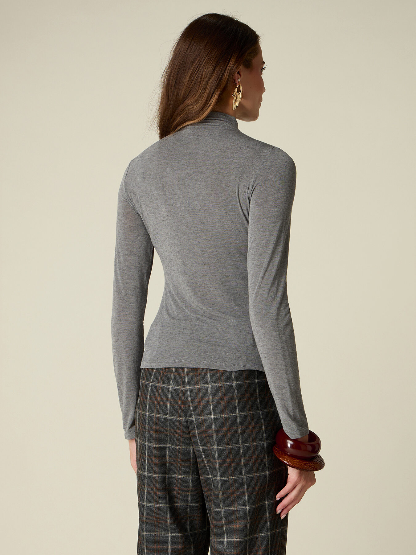 Crew-neck sweater in cashmere blend image number 1