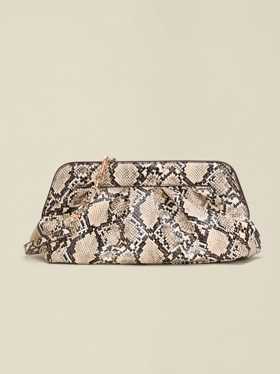 Clutch con estampado efecto reptil