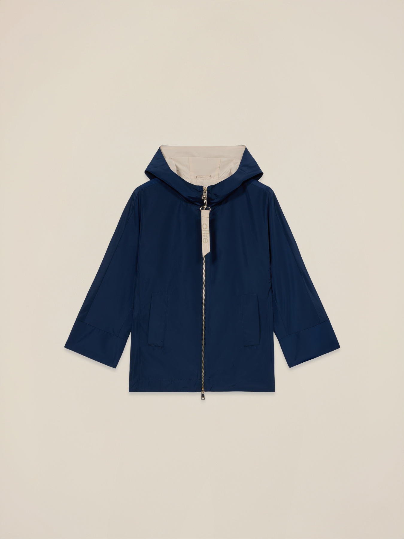 Nylon-Jacke mit Kapuze und Rei&szlig;verschluss image number 4