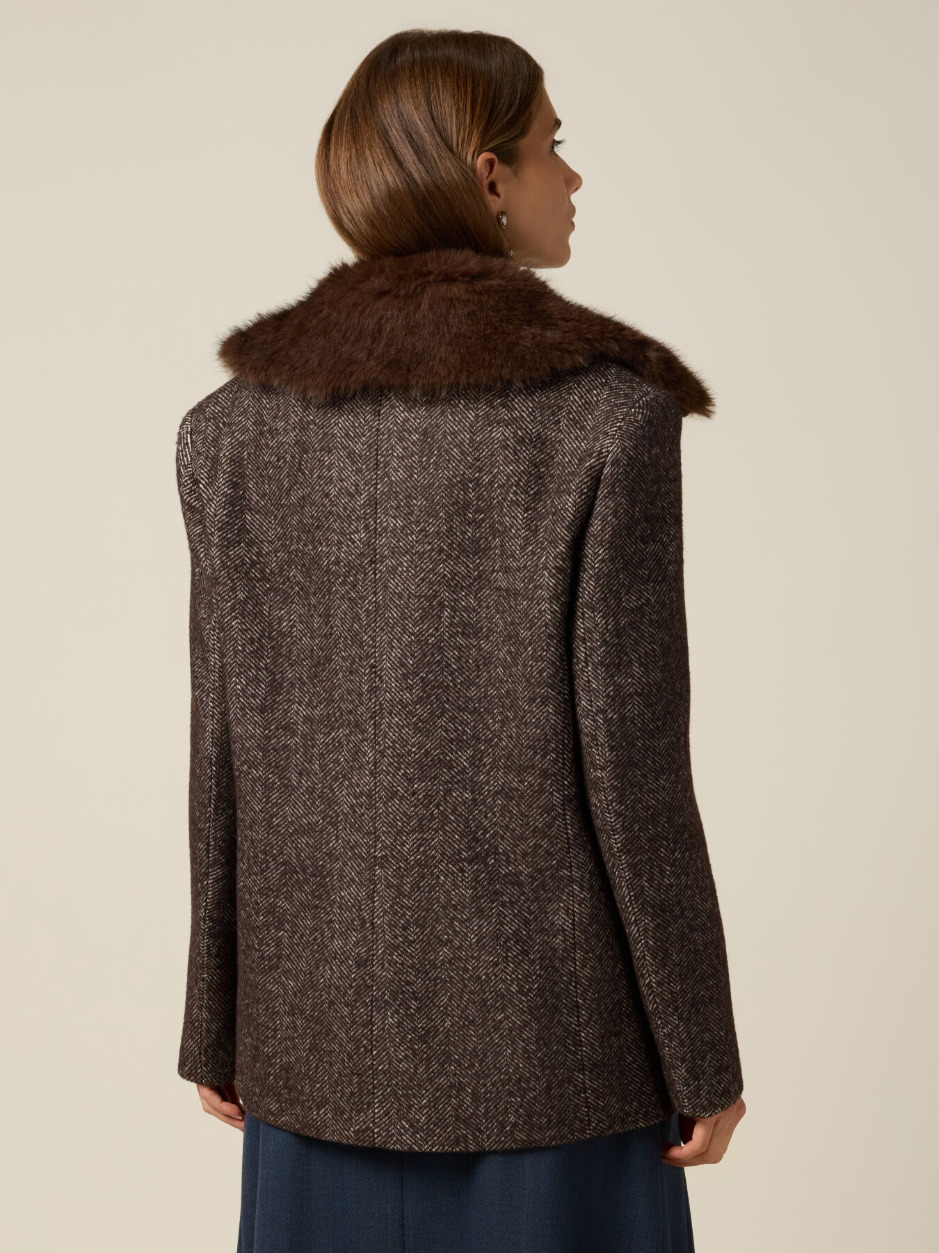 Short mixed wool coat with removable collar image number 1