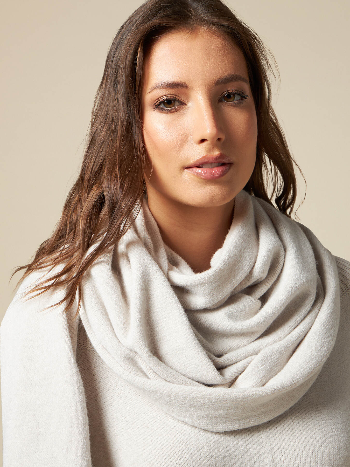 &Eacute;charpe en fil teinte unie image number 0