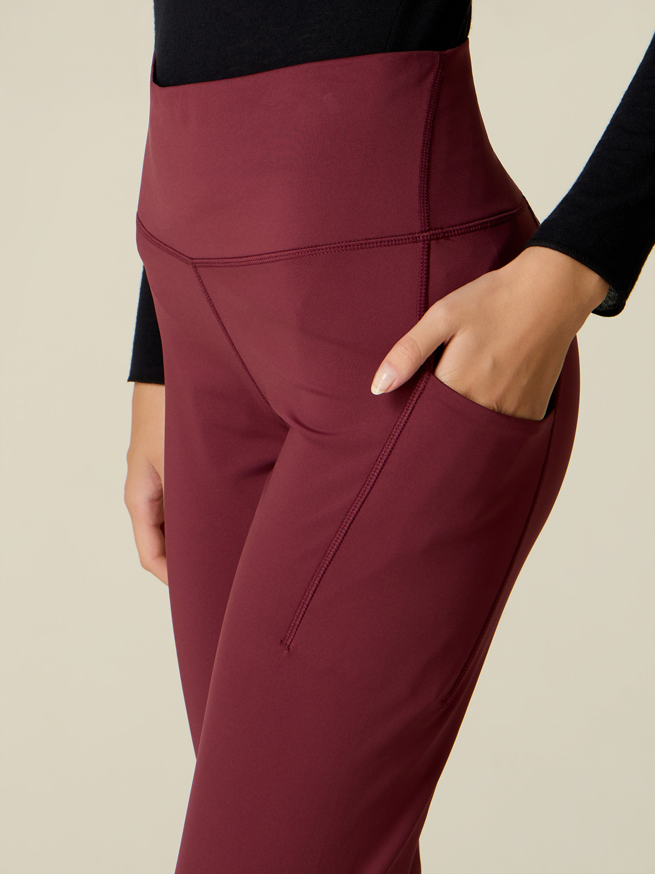 Leggings sportivi in tessuto tecnico image number 2
