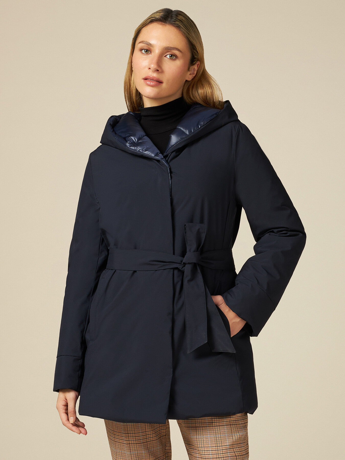 Parka imbottito con cintura image number 0