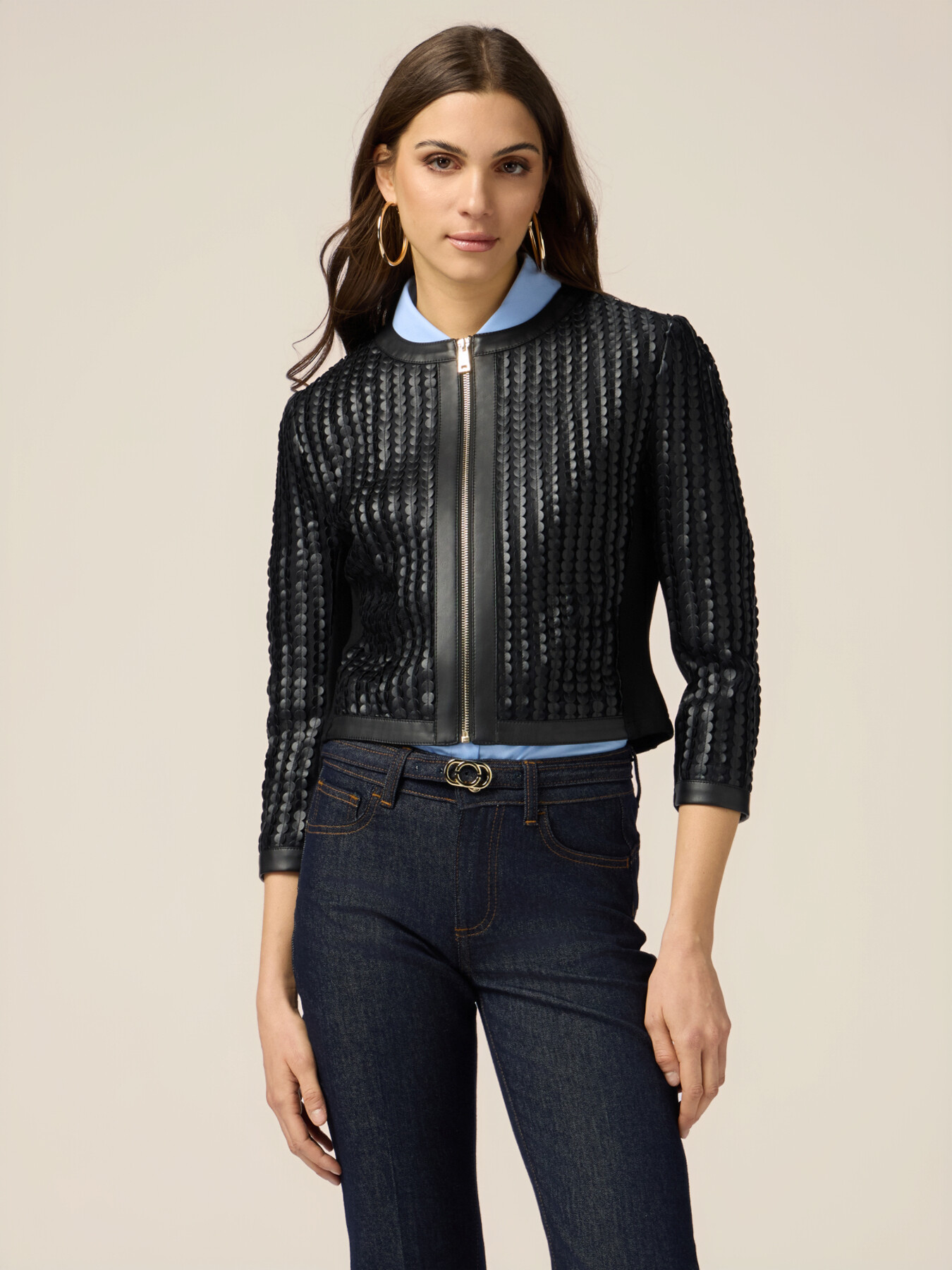 Giubbotto corto con lavorazione laser image number 0