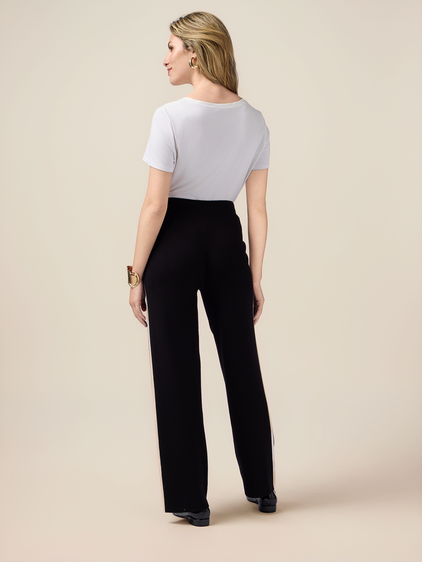 Pantaloni in maglia con profili a contrasto image number 1