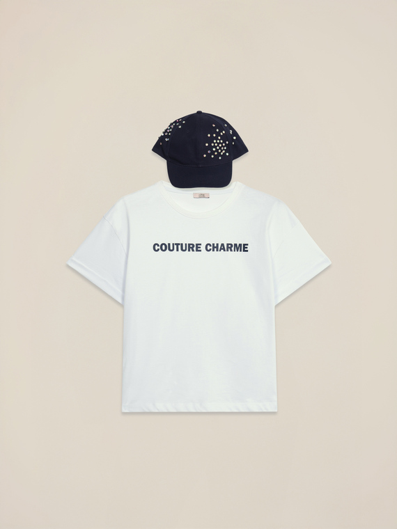 T-shirt with matching cap