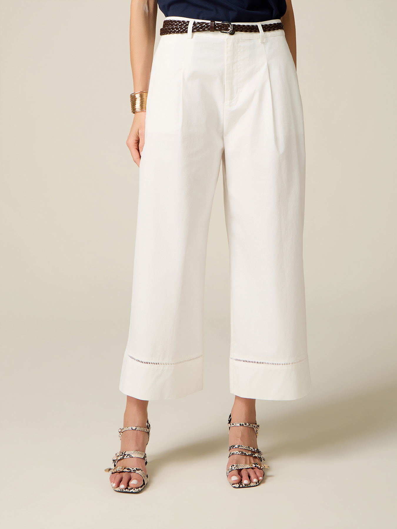 Pantalon palazzo court avec ajours image number 3